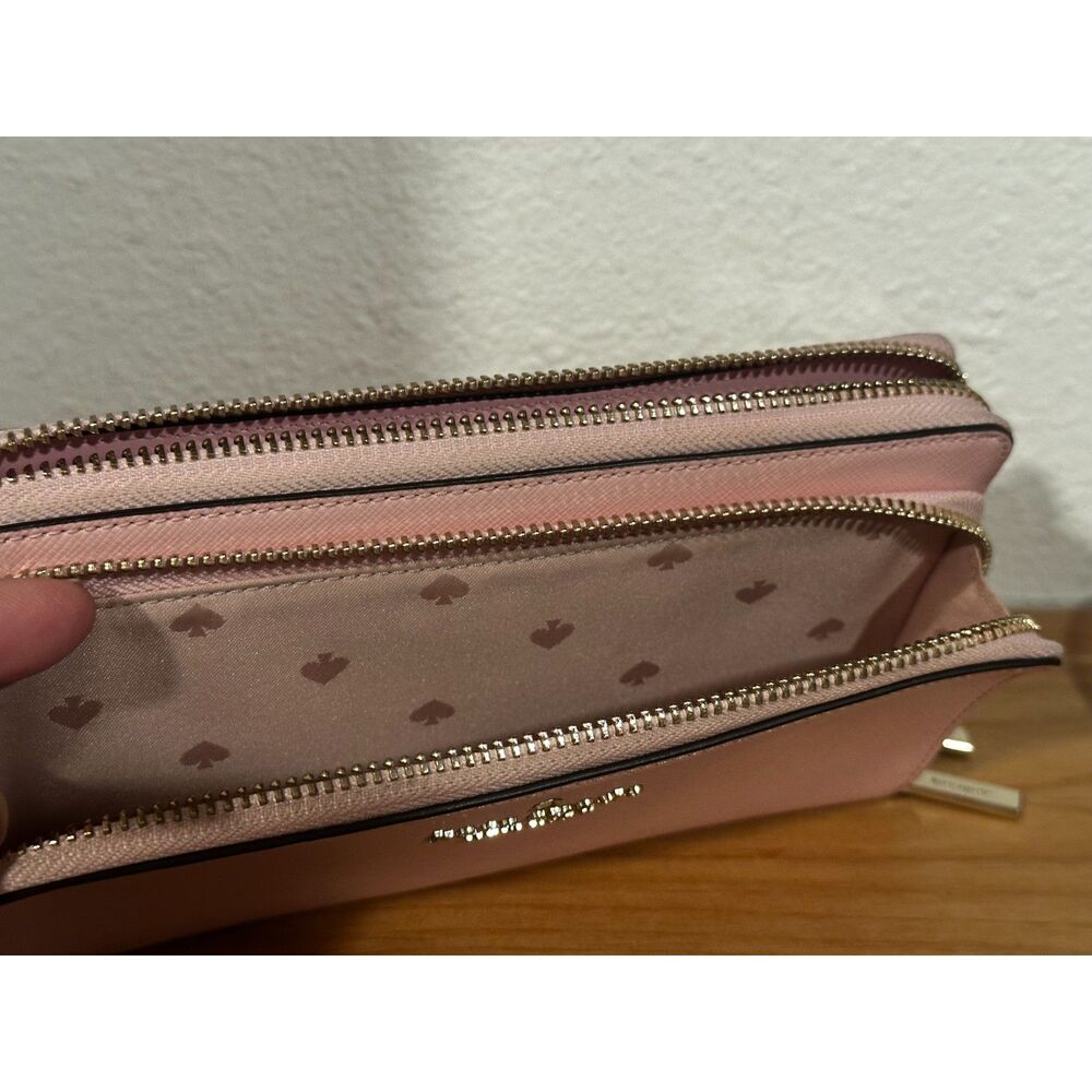 Kate Spade New York Staci Large Carryall Wallet with Wristlet strap EUC - Picture 3 of 7